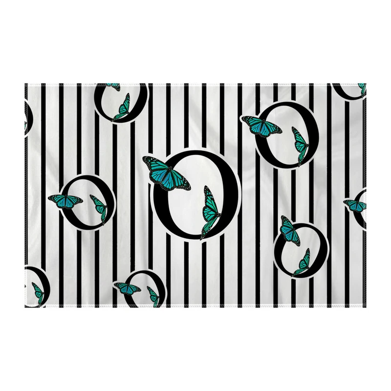 کاغذ کادو ترمه طراحان ایده مدل حرف O پروانه ای کد cfp3017
