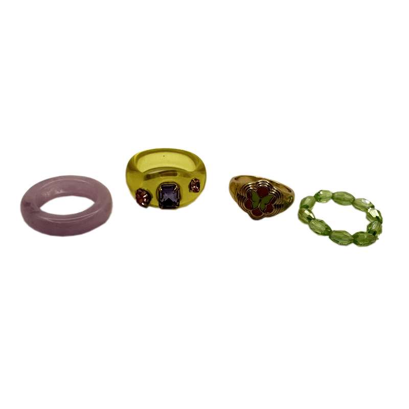 انگشتر زنانه سیکس مدل فانتزی قلب مجموعه 4 عددی انگشتر زنانه سیکس مدل فانتزی قلب مجموعه 4 عددی