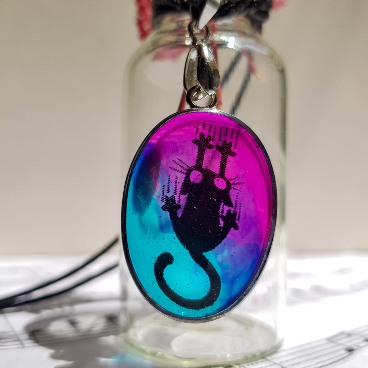 گردنبند دخترانه مدل رزینی طرح گربه گردنبند دخترانه مدل رزینی طرح گربه