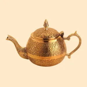 قوری برنجی مدل طاووس 5053