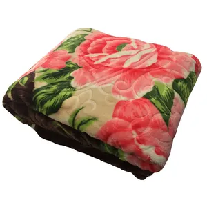 پتو گلبافت مدل 247 سایز 160x220 سانتی متر