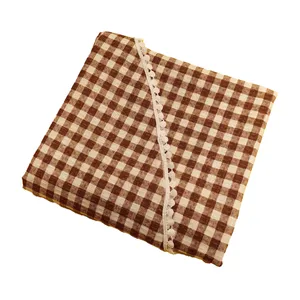 رومیزی پانیذ پود مدل چهارخانه مستطیل سایز 250x140 سانتی‌متر