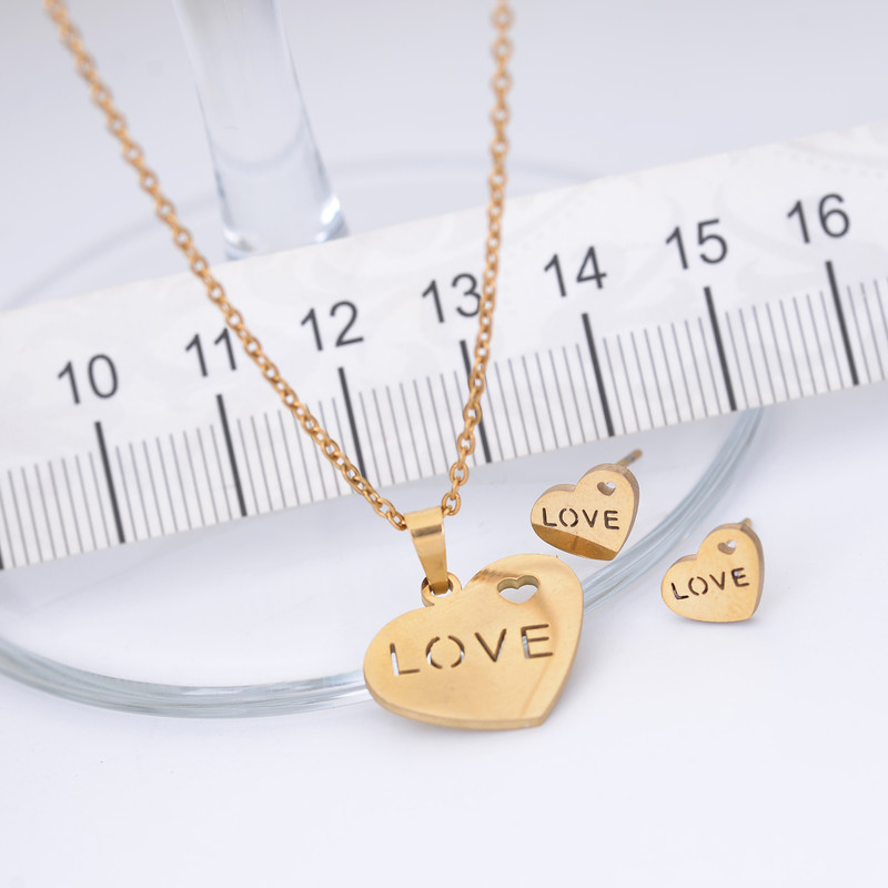 نیم ست طرح LOVE کد NS1297 نیم ست طرح LOVE کد NS1297