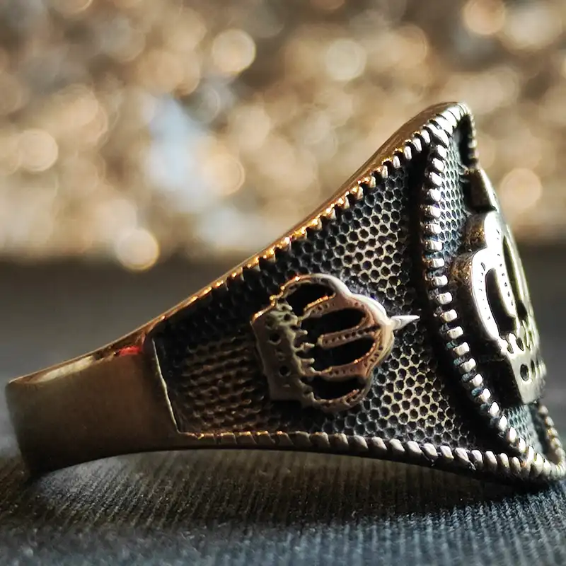 انگشتر مردانه مدل KING کد AR130