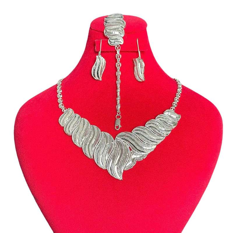 نیم ست نقره زنانه مدل خامه ای پاپیون rzzde-0117 نیم ست نقره زنانه مدل خامه ای پاپیون rzzde-0117