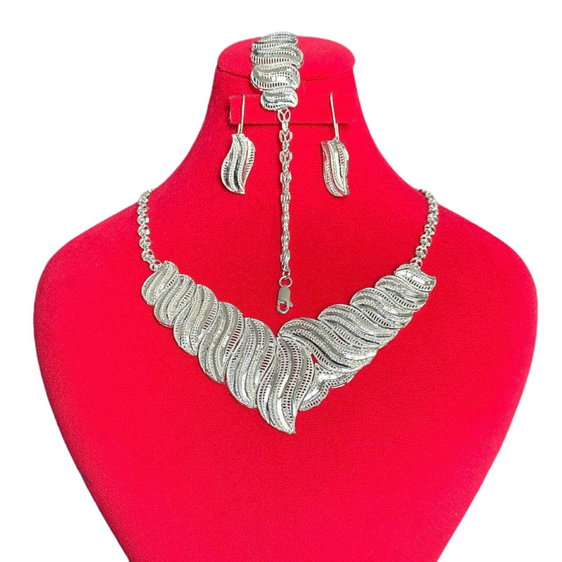 نیم ست نقره زنانه مدل خامه ای پاپیون rzzde-0117 نیم ست نقره زنانه مدل خامه ای پاپیون rzzde-0117