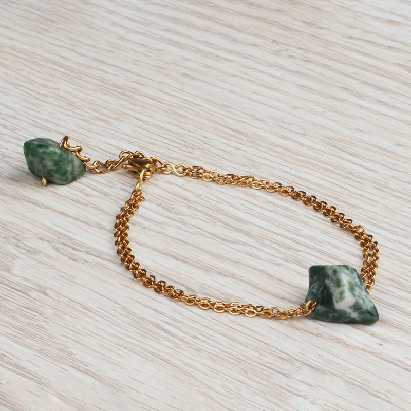 دستبند دخترانه مدل سنگ عقیق خزه ایی کد 01