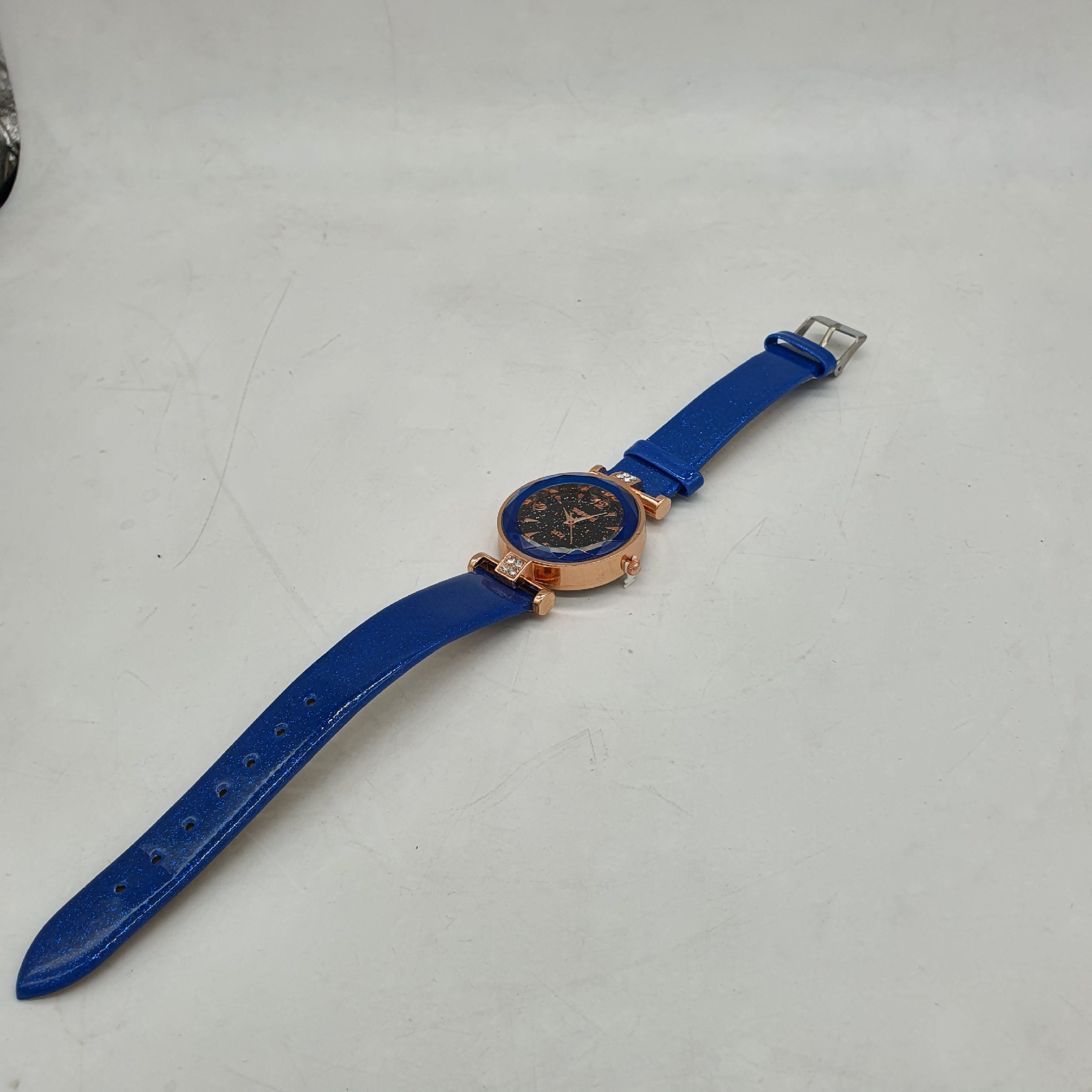 ساعت مچی عقربه ای زنانه مدل B2122 ساعت مچی عقربه ای زنانه مدل B2122