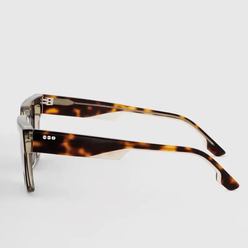 عینک آفتابی کومونو مدل Bob Havana Ash