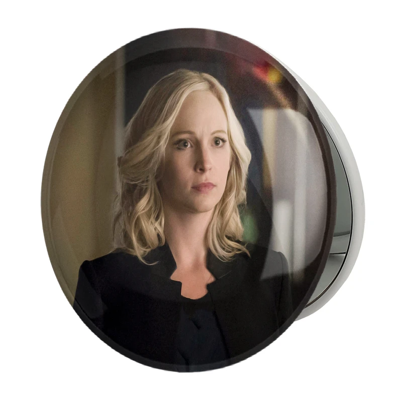 آینه جیبی خندالو طرح کارولاین فوربز خاطرات یک خون آشام  The Vampire Diaries  مدل تاشو کد 23687 