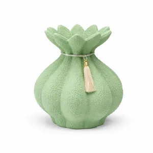 گلدان رزینی مدل گل بهشتی