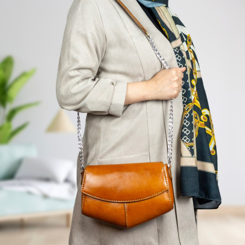 کیف دوشی زنانه مدل پنج ضلعی