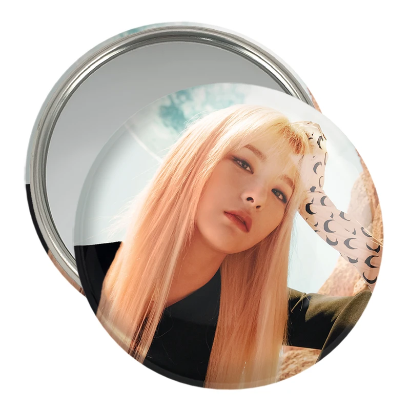 آینه جیبی خندالو مدل سولگی گروه رد ولوت Red Velvet  کد 19631