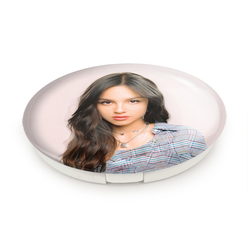 آینه جیبی خندالو طرح اولیویا رودریگو Olivia Rodrigo مدل تاشو کد 19261 آینه جیبی خندالو طرح اولیویا رودریگو Olivia Rodrigo مدل تاشو کد 19261