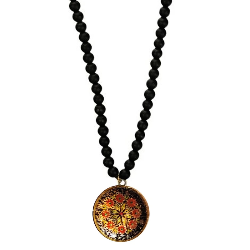 گردنبند زنانه مدل مهره ای طرح سنتی رزینی کد 1