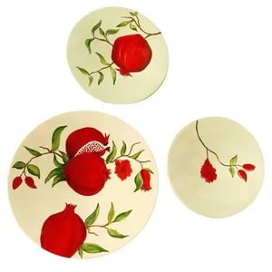 بشقاب دیوارکوب سفالی طرح یلدا D240مجموعه ۳ عددی