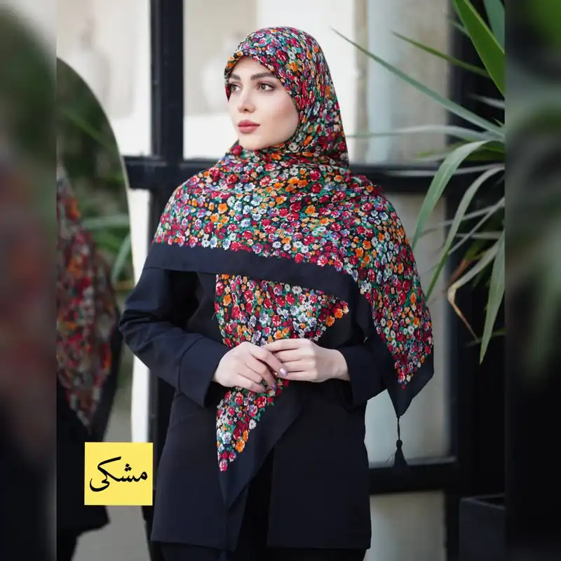 روسری زنانه مدل نخ پنبه منگوله دار کد 06
