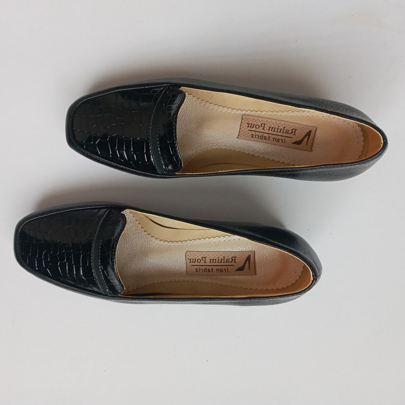 کفش زنانه مدل ورنی سوگو