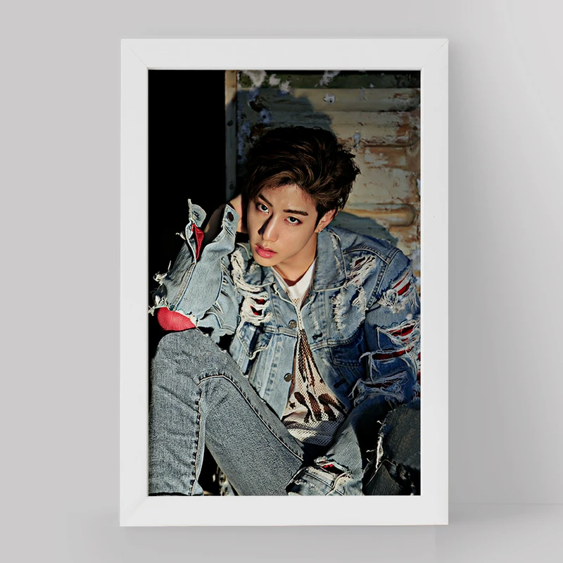 تابلو خندالو مدل مارک گروه گات سون GOT7 کد 21008