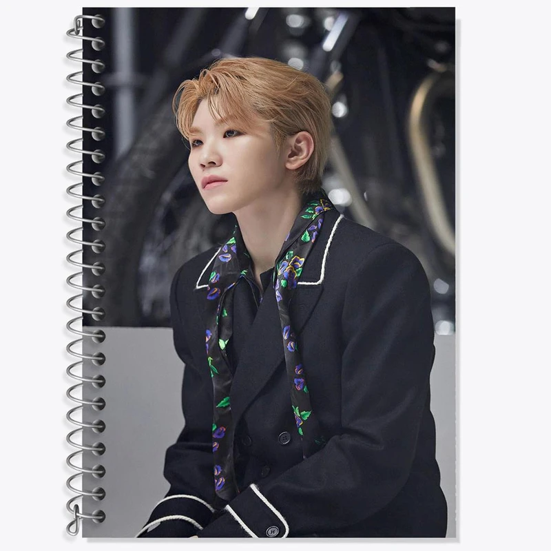 دفتر لغت 50 برگ خندالو مدل ووزی گروه سونتین Seventeen کد 21505