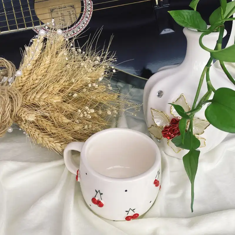 ماگ سرامیکی مدل آبمیوه طرح آلبالو کد A05