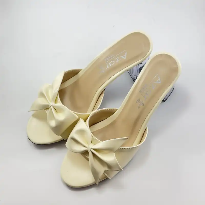 صندل زنانه مدل آذر پاشنه شیشه ای