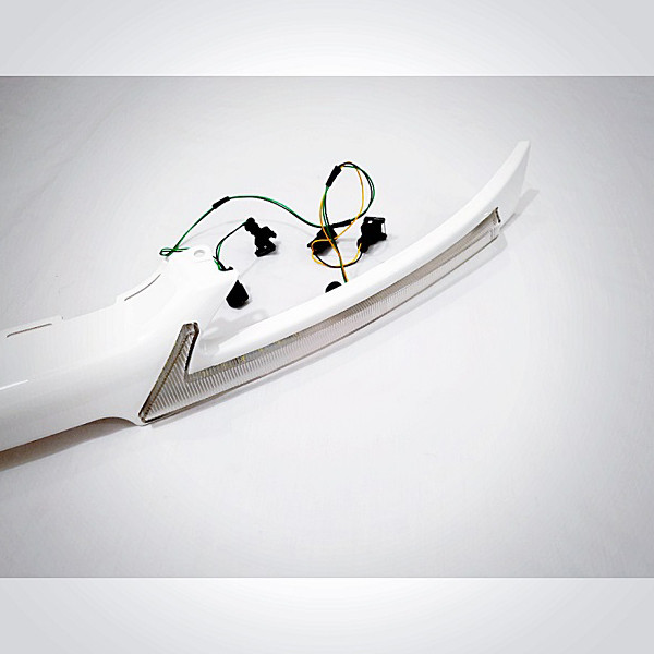 جلو پنجره خودرو مدل دیلایت کد RAHNA مناسب برای پژو 206 مجموعه 2 عددی