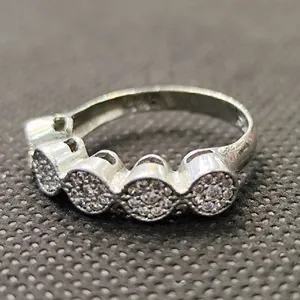 انگشتر نقره زنانه مدل سنگ برلیان اتمی کد 85200