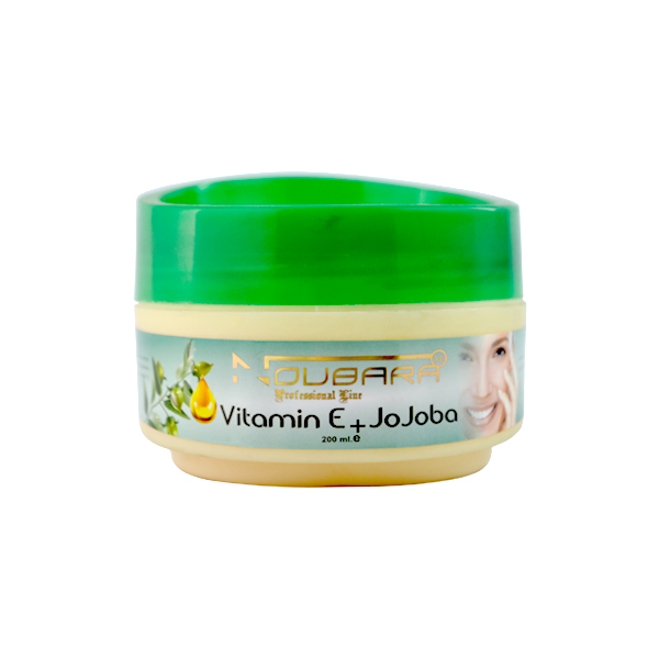 کرم مرطوب کننده نوباراکس مدل VITAMIN E & JOJOBA حجم 200 میلی لیتر