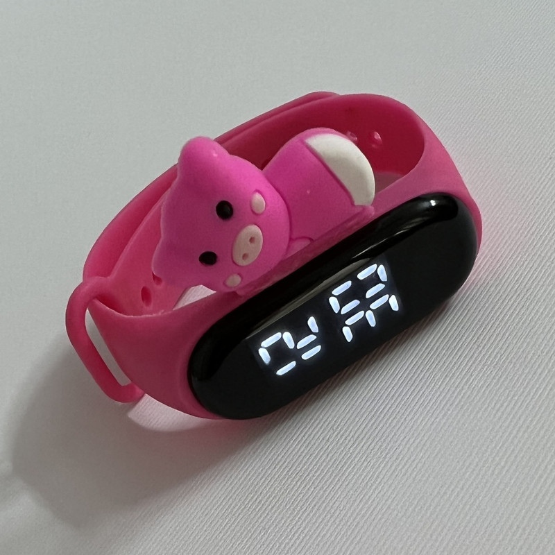 ساعت مچی دیجیتال بچگانه مدل مسیر طرح پلنگ خوک ساعت مچی دیجیتال بچگانه مدل مسیر طرح پلنگ خوک