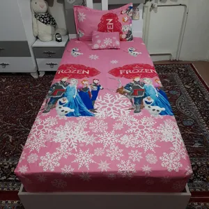 سرویس ملحفه مدل کشدوز niki03.20 طرح فروزن کد 90 یک نفره دو تکه