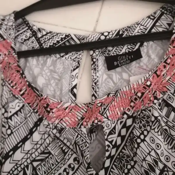 پیراهن زنانه جینا بنوتی مدل 4458