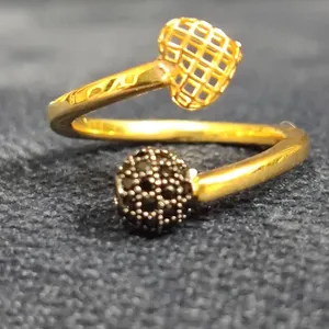  انگشتر طلا 18 عیار زنانه قیراط طرح قلب کد GH1513