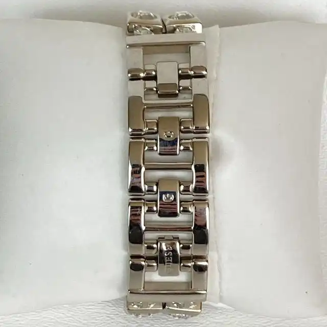 ساعت مچی عقربه ای زنانه گس مدل W85005L1