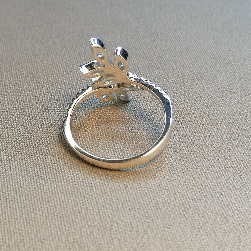 انگشتر نقره زنانه شهر جواهر مدل SJ-GR081 انگشتر نقره زنانه شهر جواهر مدل SJ-GR081