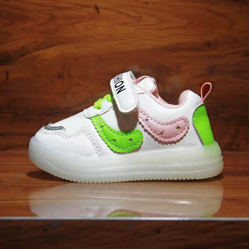 کفش پیاده روی بچگانه مدل ستاره ای کد Ba 112