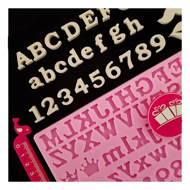 قالب فوندانت مدل مولد حروف و اعداد لاتین کد M01