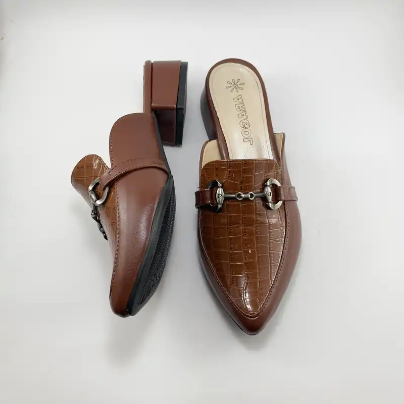 صندل زنانه مدل چرمی