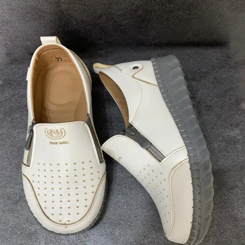 کفش طبی زنانه مدل نازگل کد 02