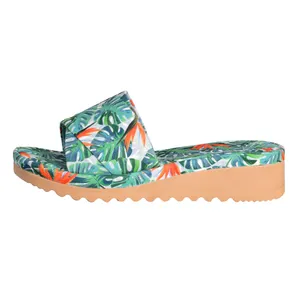 دمپایی زنانه طرح برگ کد GRN.2428