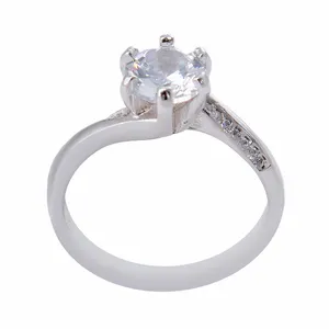 انگشتر نقره زنانه بازرگانی میلادی مدل تک نگین رکاب جواهری رادیوم کد AWR_1148