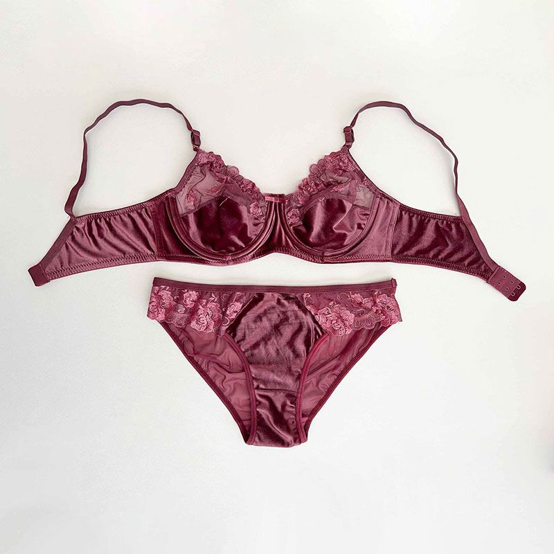 ست شورت و سوتین زنانه نوشه پوش مدل مخمل گیپور کد 81008 -  - 4