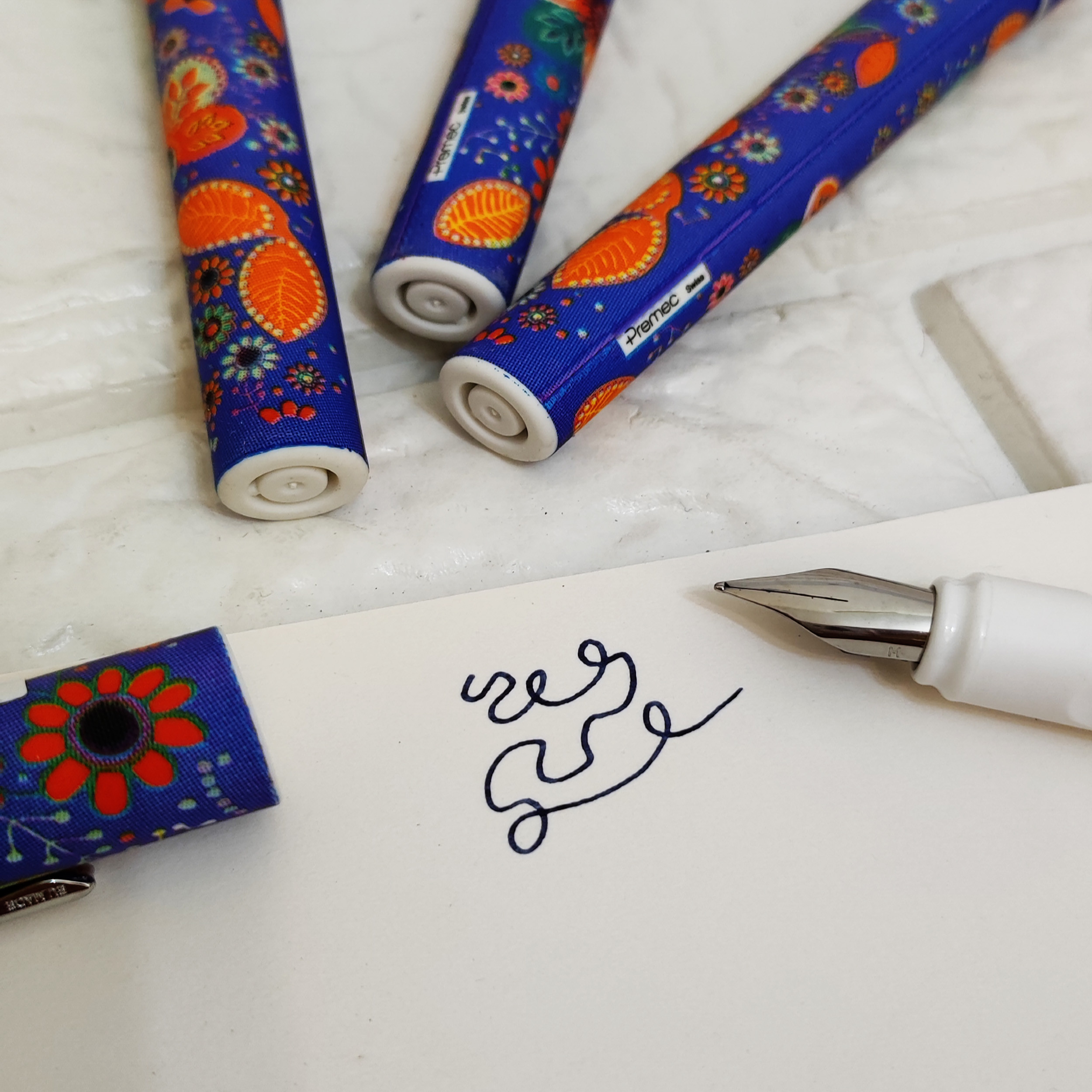 خودنویس پریمک طرح گل مدل Easy plume violet