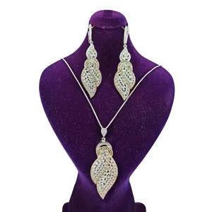 نیم ست نقره زنانه سلین کالا مدل برلیان ce-As212