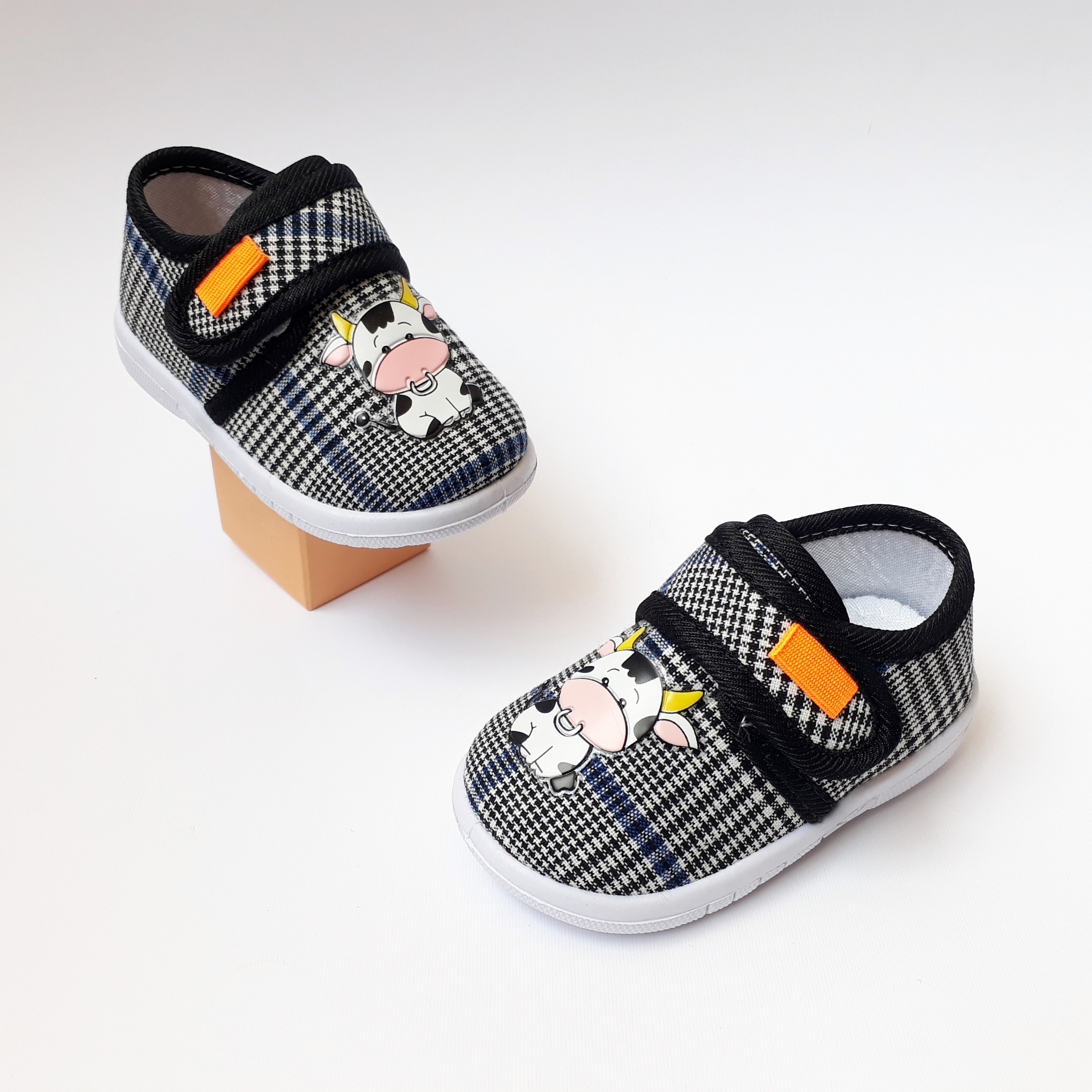 کفش نوزادی مدل سوتی