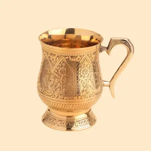 لیوان برنجی مدل قلم زنی دسته دار 4103