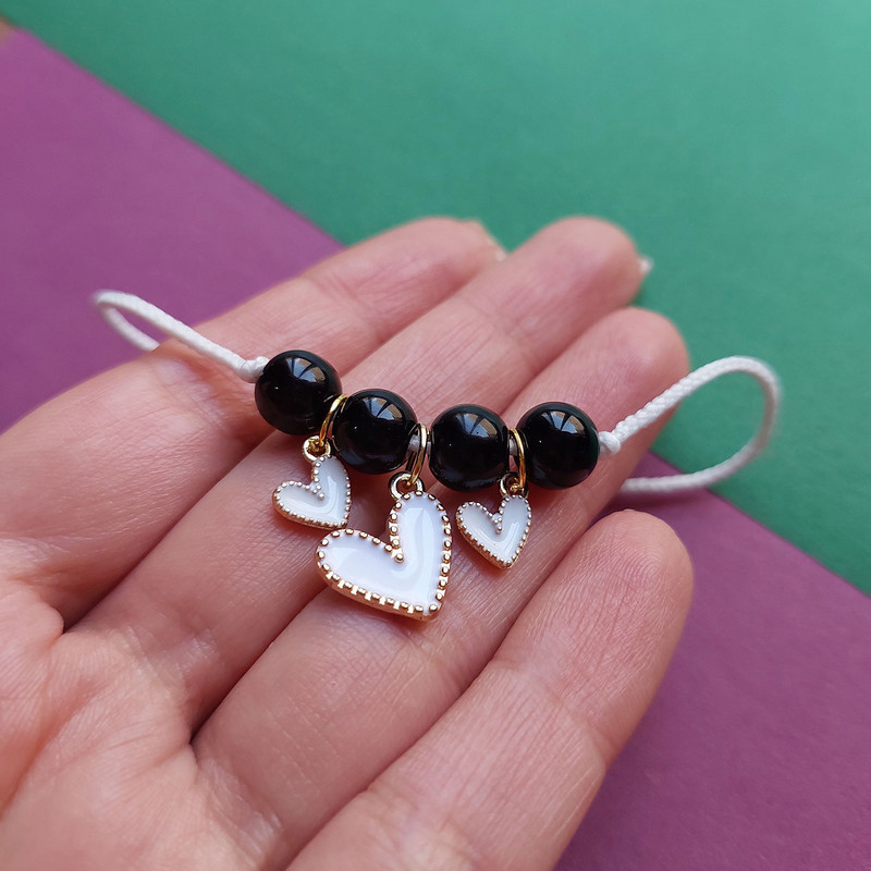 دستبند زنانه مدل آویز سه تایی طرح قلب کد HC238 دستبند زنانه مدل آویز سه تایی طرح قلب کد HC238