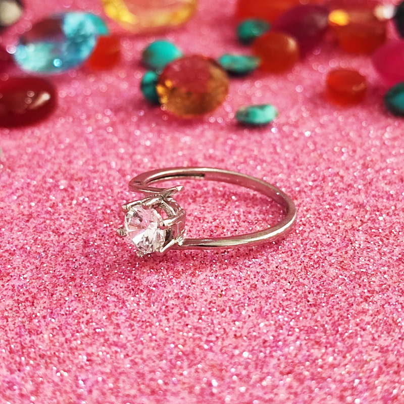 انگشتر نقره زنانه مدل جواهری تک نگین JW5029