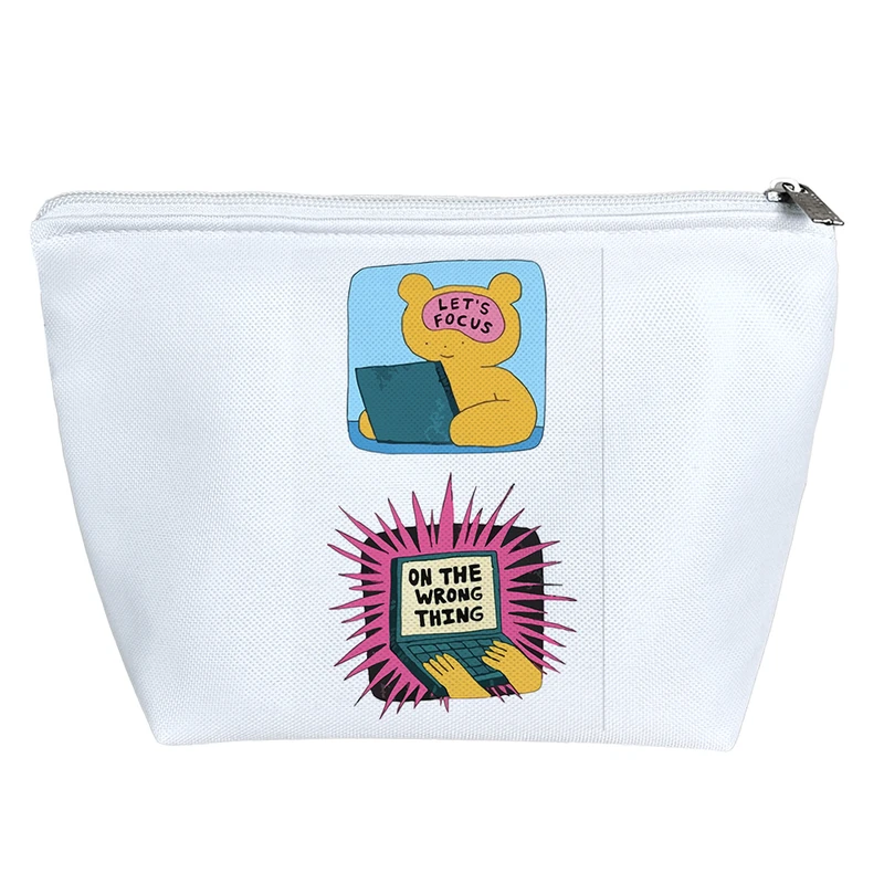 کیف لوازم آرایش دخترانه خندالو مدل تمرکز روی چیز نادرست کد 8352