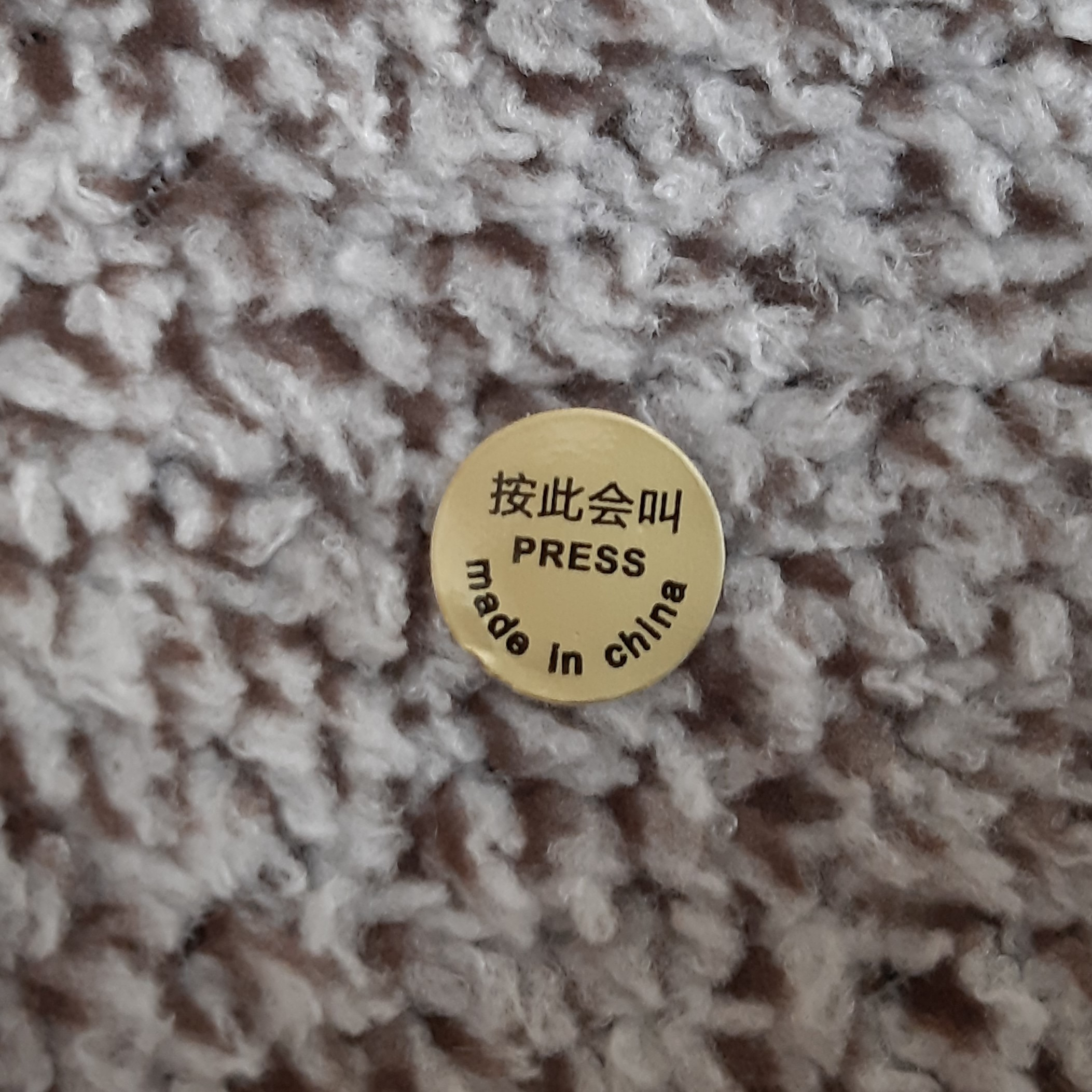 عروسک مدل  گربه خوابیده روی تشک کد 02 طول 20 سانتی متر